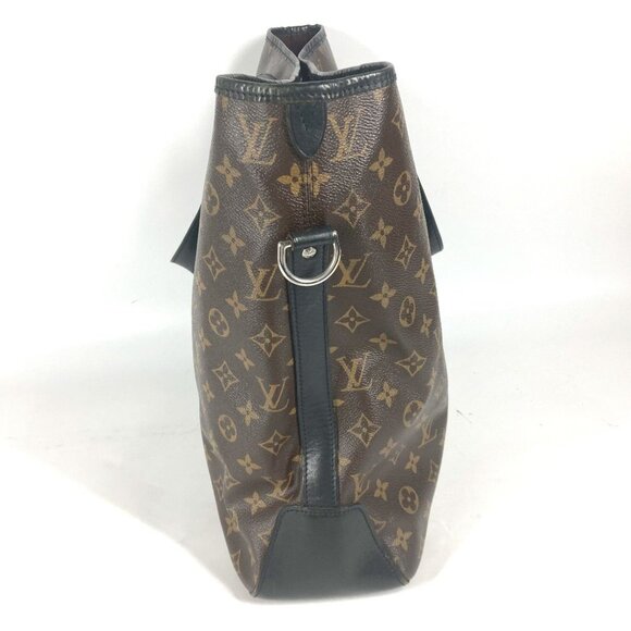 LOUIS VUITTON Brown Monogram Canvas Shoulder Bag - Picture 5 of 16